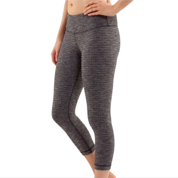 Lululemon coco pique wunder under crop 4 - Picture 1 of 8